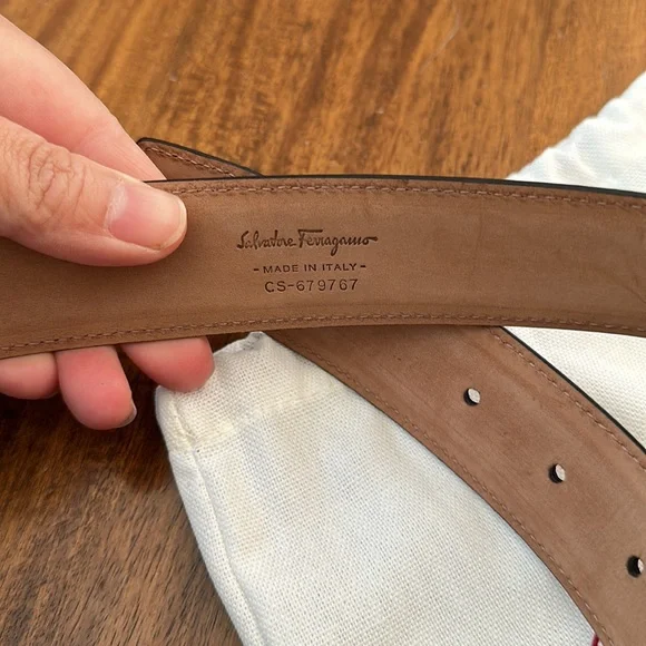 NWT Ferragamo blue marine leather belt
